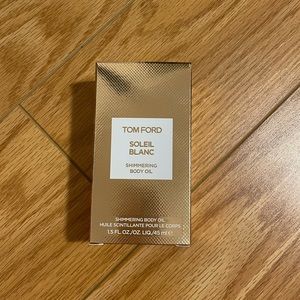 Tom Ford shimmering oil box